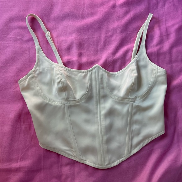 {SOLD} UO Cream Satin Corset - Picture 3 of 4